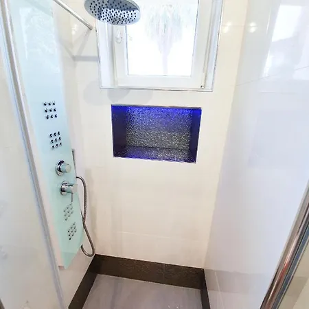 Emma Διαμέρισμα *